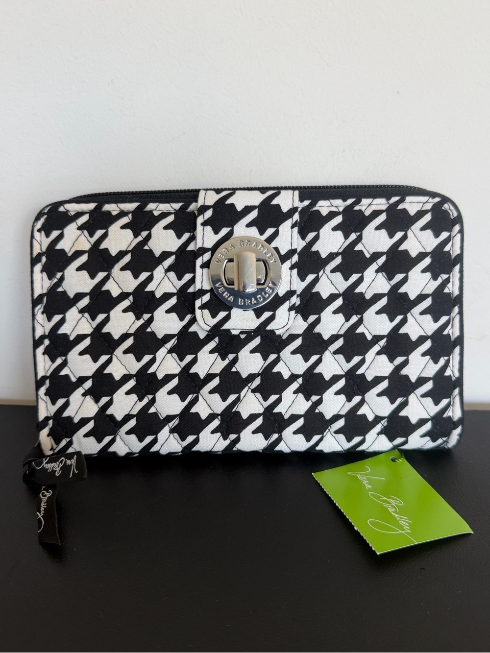 Vera Bradley Houndstooth Turnlock Zip Around Wallet NWT Black White